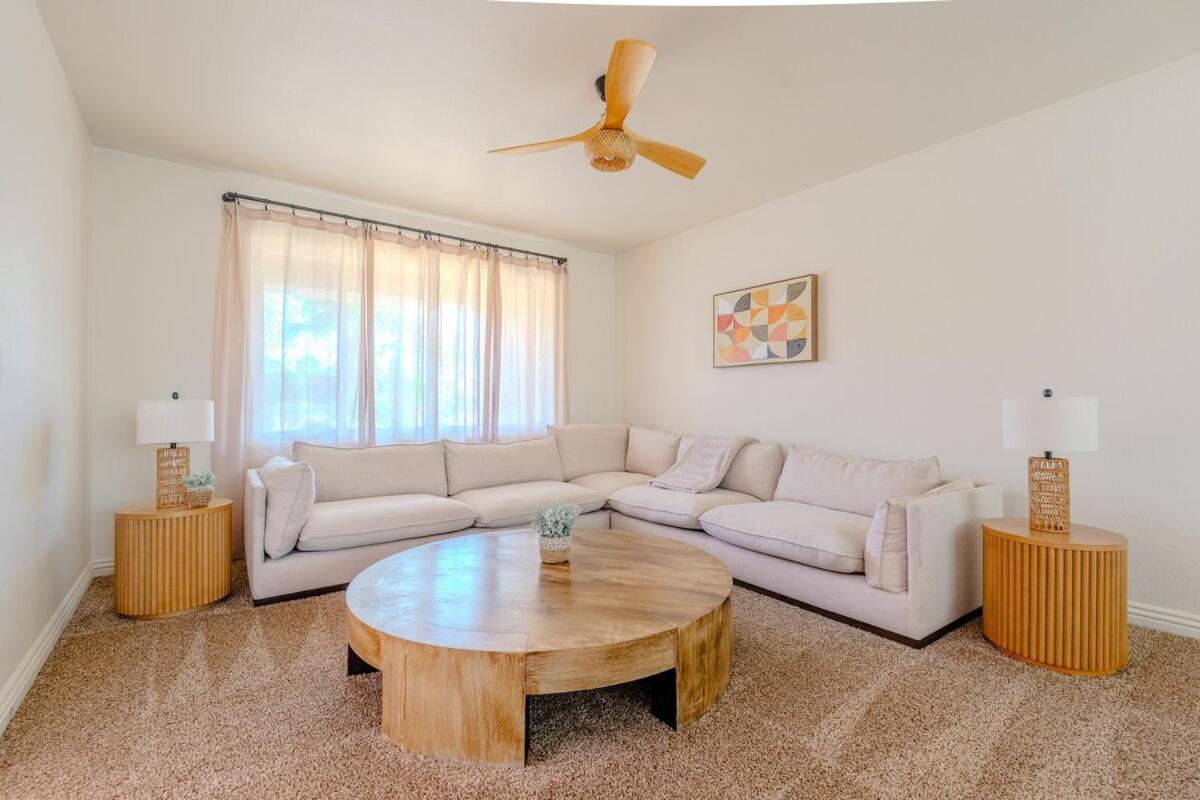 Spacious Lux Estate L 8 Mins To Strip Villa Las Vegas